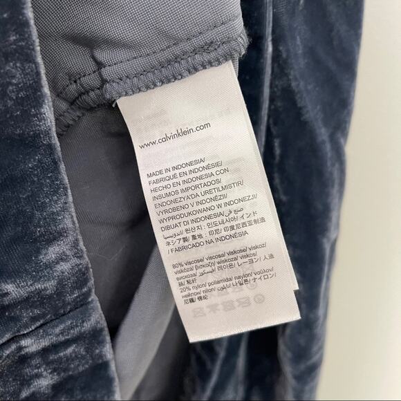 CALVIN KLEIN JEANS Off The Shoulder Velvet Top Blue/Gray Blouse NWT Medium - Picture 8 of 9